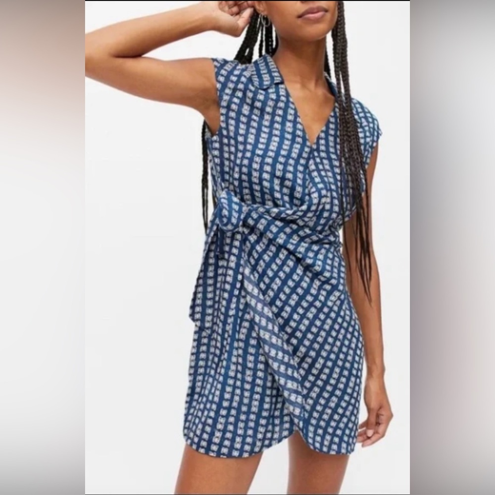 Urban Outfitters Navy Print Wrap Mini Dress XS Blue Boho Beach Vacation Coastal - Picture 2 of 15